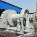 Hydraulic towing winch9